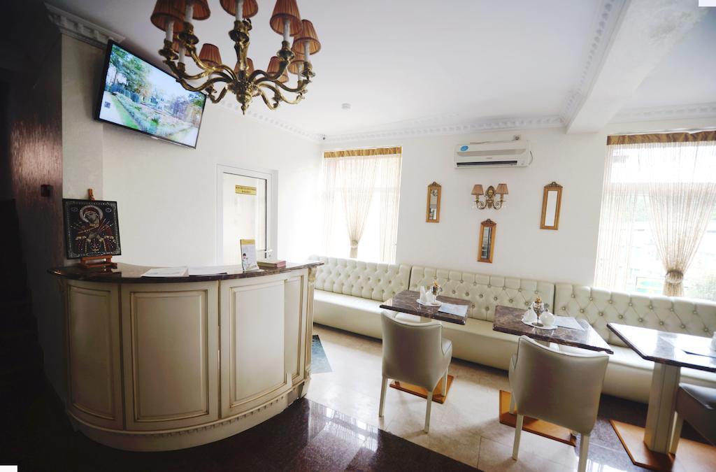Hotel Afrodita Truskavets Dış mekan fotoğraf