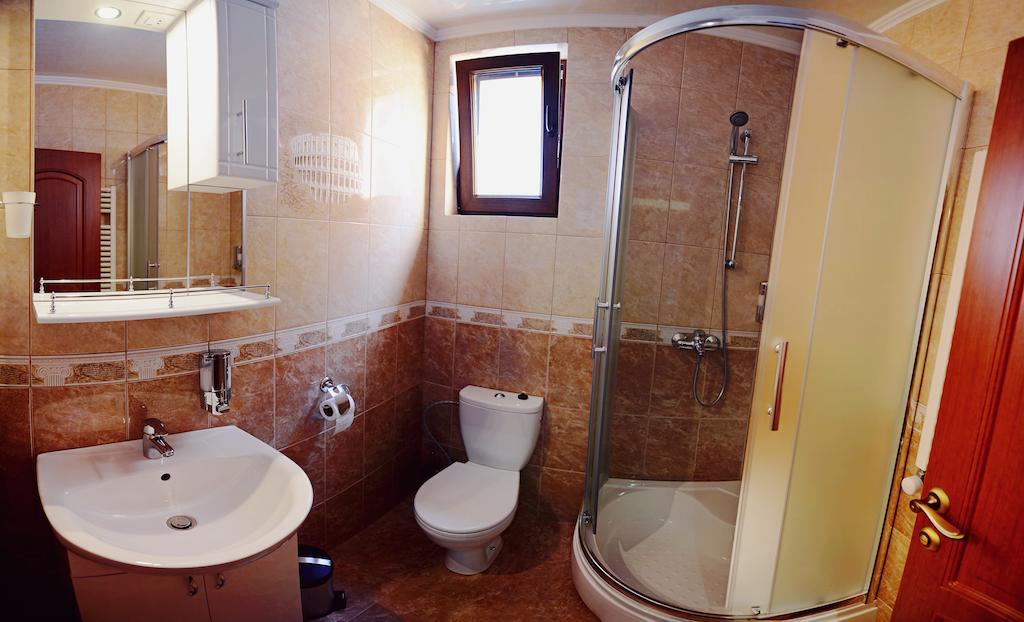 Hotel Afrodita Truskavets Oda fotoğraf