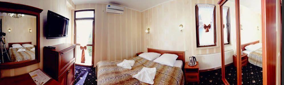 Hotel Afrodita Truskavets Dış mekan fotoğraf